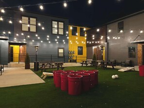 Outdoor dining - Jungalou @ Bungalou + Bourbon Bar + Gameyard (Louisville)