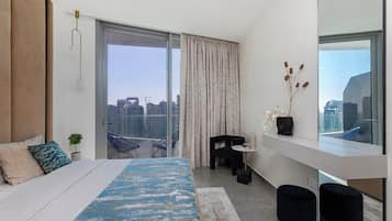 Apartamento premium, 1 quarto, sacada, vista para a cidade | 1 quarto, ferros/tábuas de passar roupa, Wi-Fi de cortesia