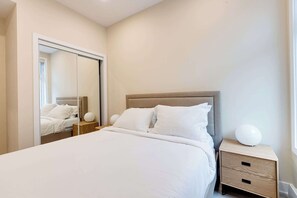 1 soverom, strykejern/-brett, wi-fi og sengetøy