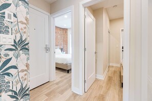 3 soverom, strykejern/-brett, wi-fi og sengetøy