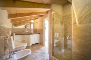 Asciugacapelli, asciugamani