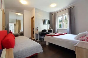 3 habitaciones, cuna de viaje, wifi gratis y ropa de cama 
