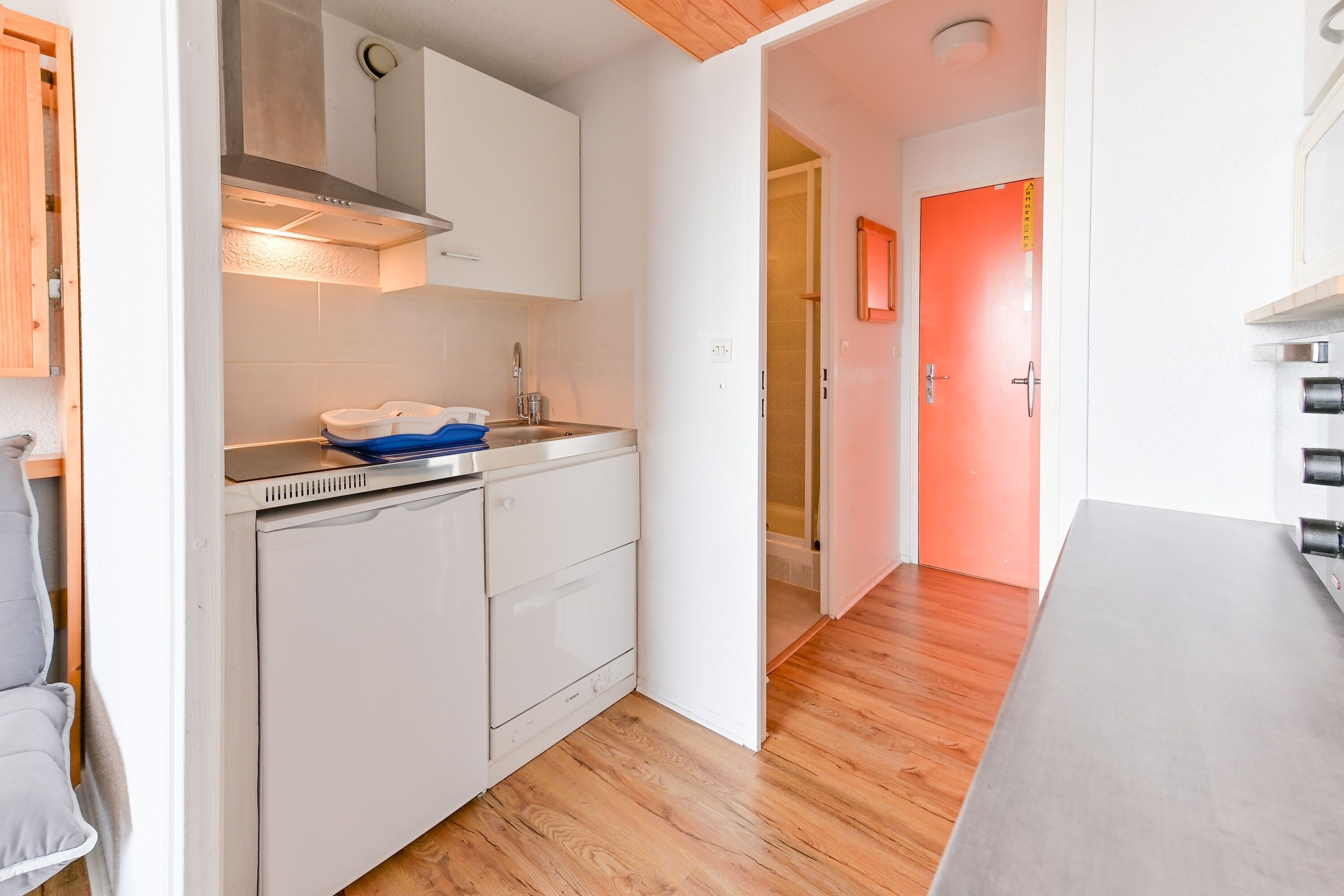 Le Husky - Studio Apartment, Sleeps 5