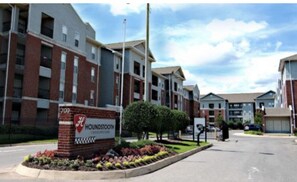 Exterior - Gorgeous Tuscaloosa Condo. Perfect for Your Stay! Easy walk to stadium! (Tuscaloosa)