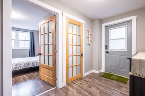 Front of property - 3 BR Cozy Chic Oasis (Bedford)