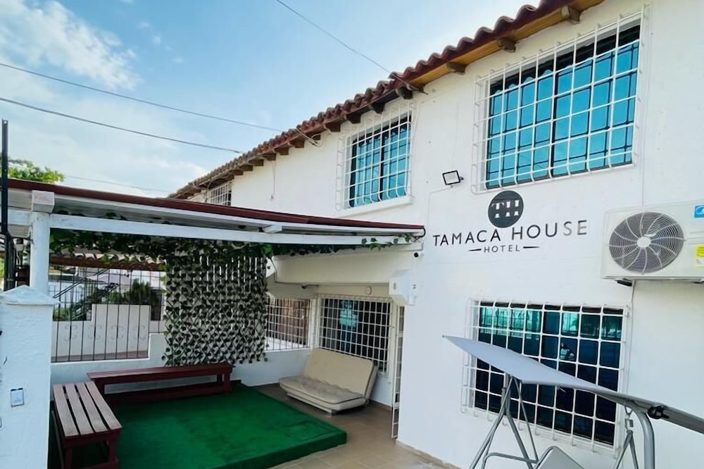 Hotel Tamaca House
