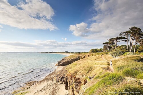Grande maison avec tennis, les plages à pied
