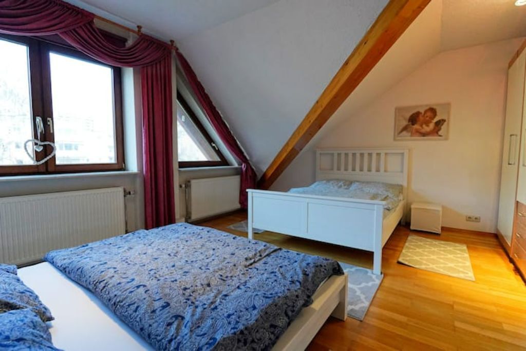 Große, Helle Wohnung für bis zu 6 Personen