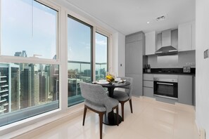 スタンダード スタジオ | 客室内のダイニングエリア