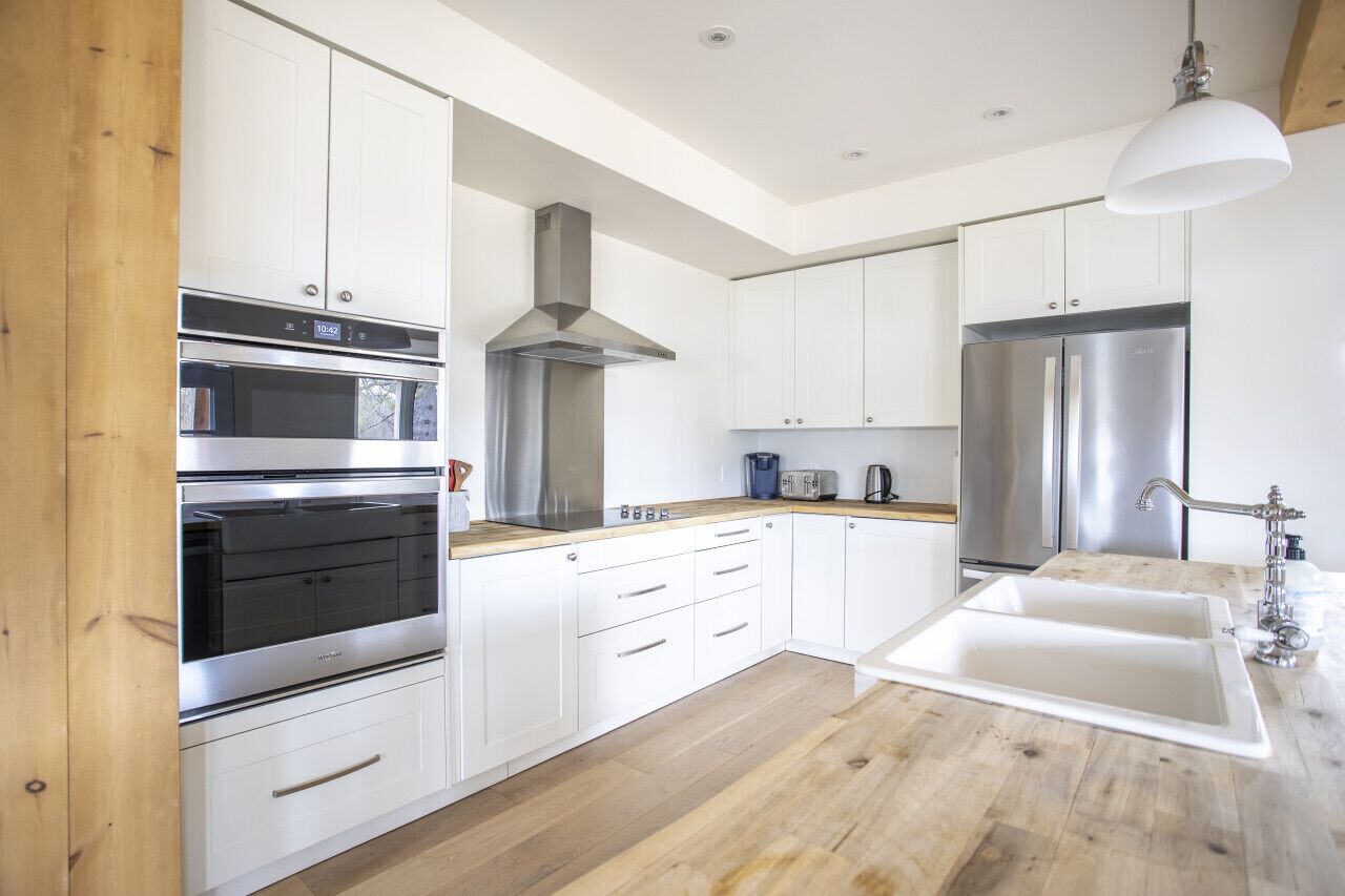 The Farmhouse, Mont-Tremblant · Charming Farmhouse on the Riviere Rouge