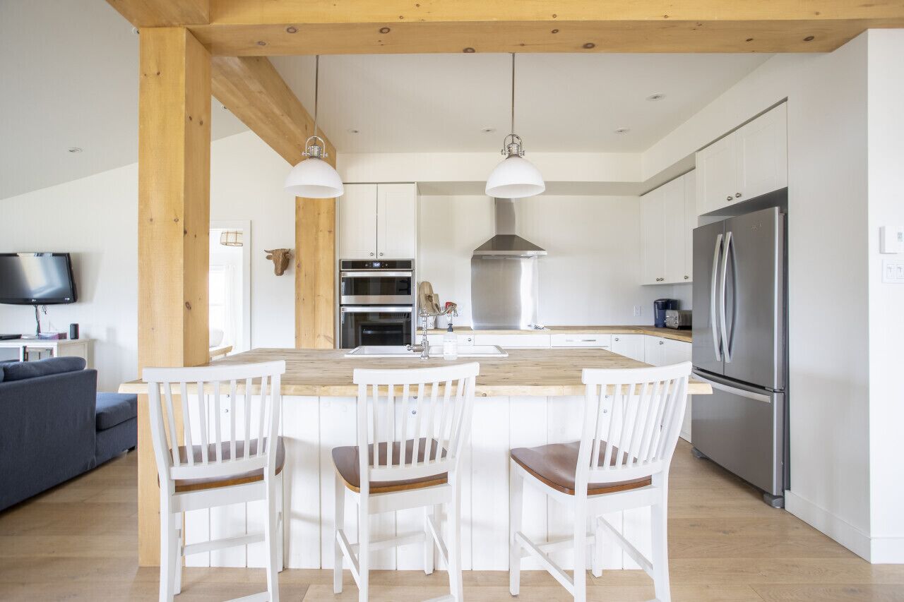 The Farmhouse, Mont-Tremblant · Charming Farmhouse on the Riviere Rouge