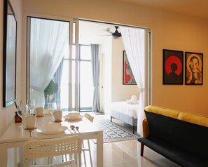 Living area - Homesuite' Home at The Shore KK (Kota Kinabalu)