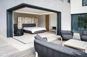 5 bedrooms, WiFi, bed sheets - Medusa's House: French Riviera (Opio)