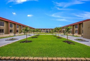 Khuôn viên nơi lưu trú