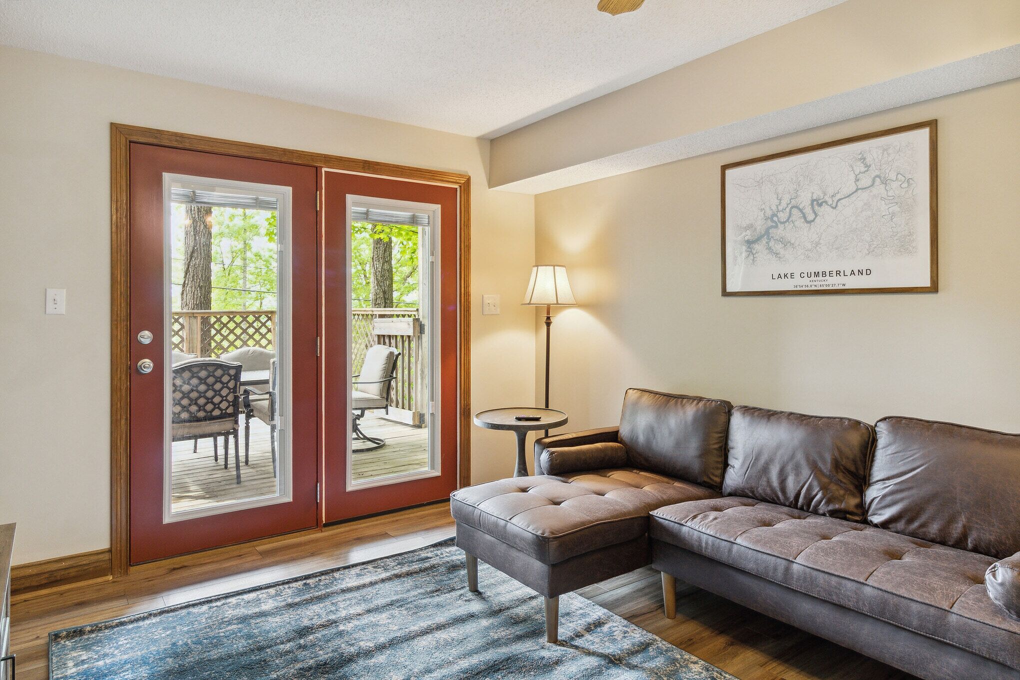 3bed/ 3bath, 3 POOLS, boat ramp 1 mile away, BOAT storage