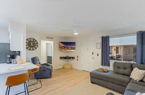 TV - Perfect Modern Downtown Condo! (Lake Havasu City)