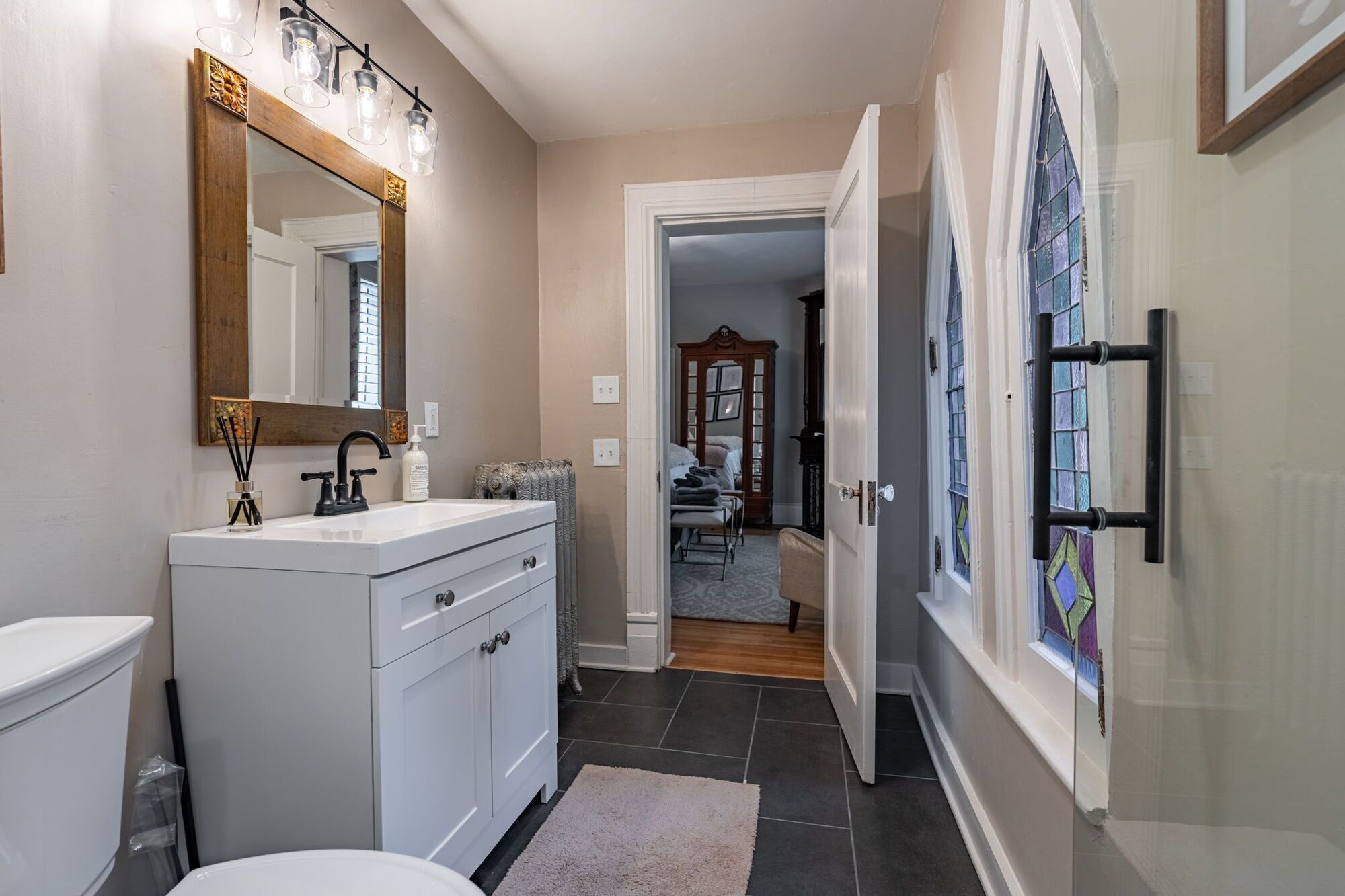 Luxury King Suite in the heart of the Royal Gorge Region