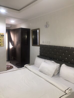 Quarto superior | 1 quarto, roupas de cama premium, individualmente decorados