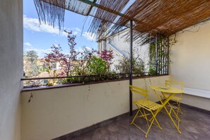 Design Studio | Terrace/patio
