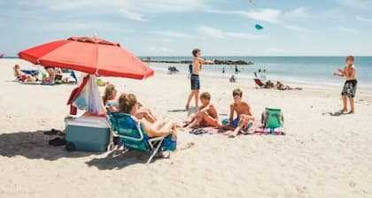#Buckroe Bungalow ~Escape to the Beach 2mins Away!