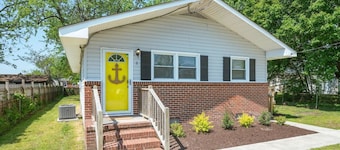 #Buckroe Bungalow ~Escape to the Beach 2mins Away!