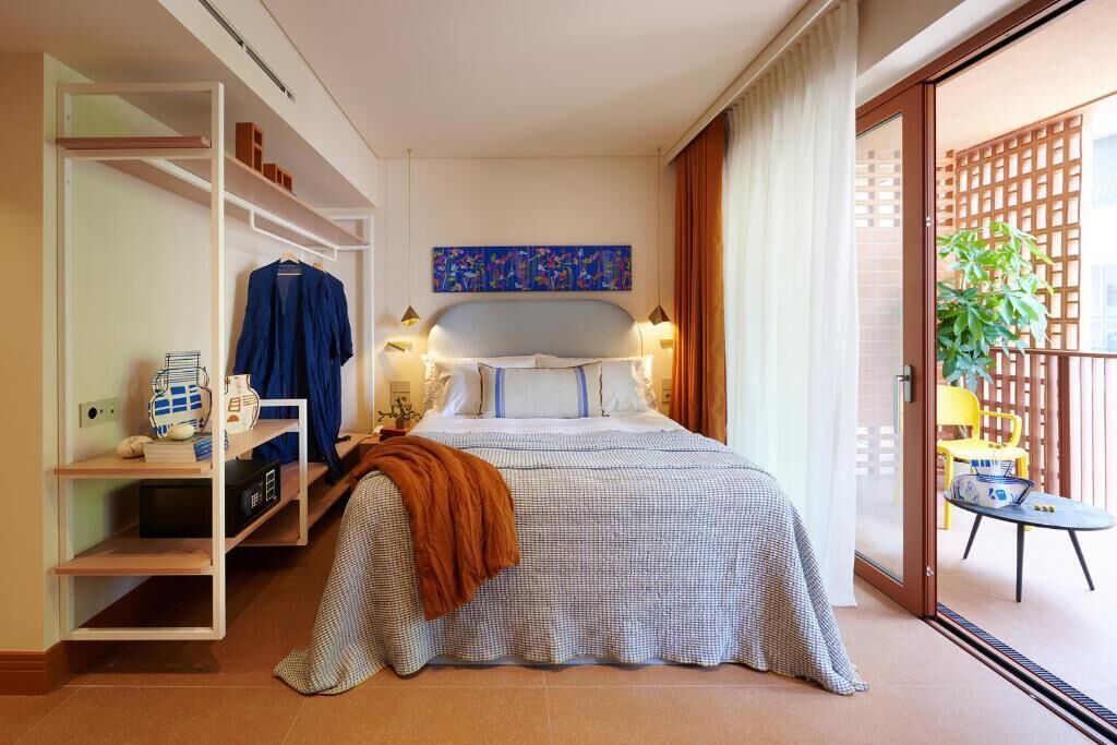 In-room safe, desk, laptop workspace, blackout curtains