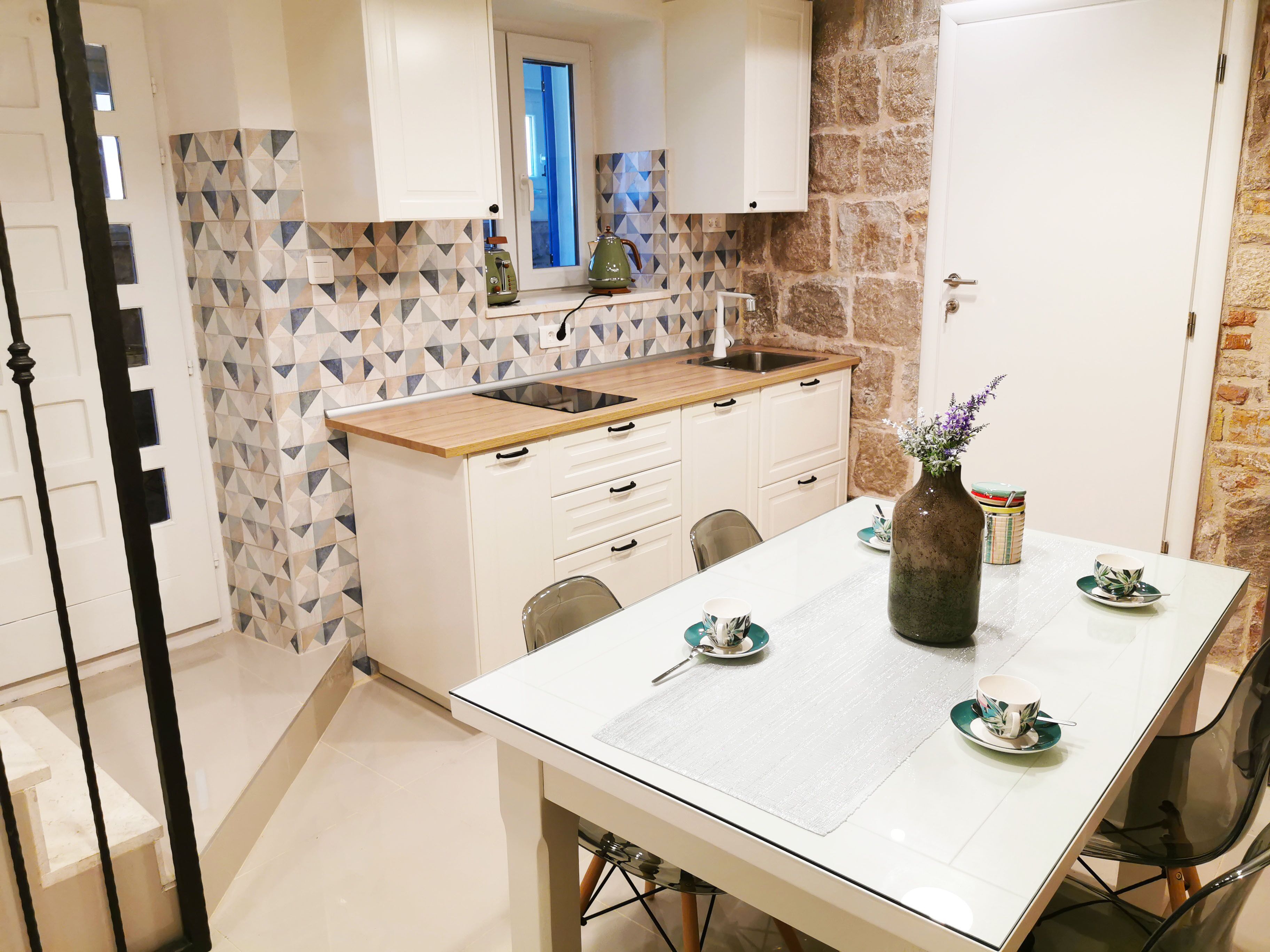 Kaupunkihuvila, 3 makuuhuonetta, keittiö | Ruokasali