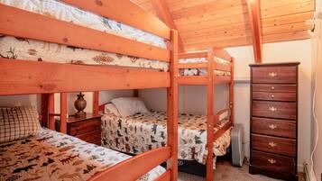 5 chambres, fer et planche à repasser, lit parapluie, Wi-Fi gratuit
