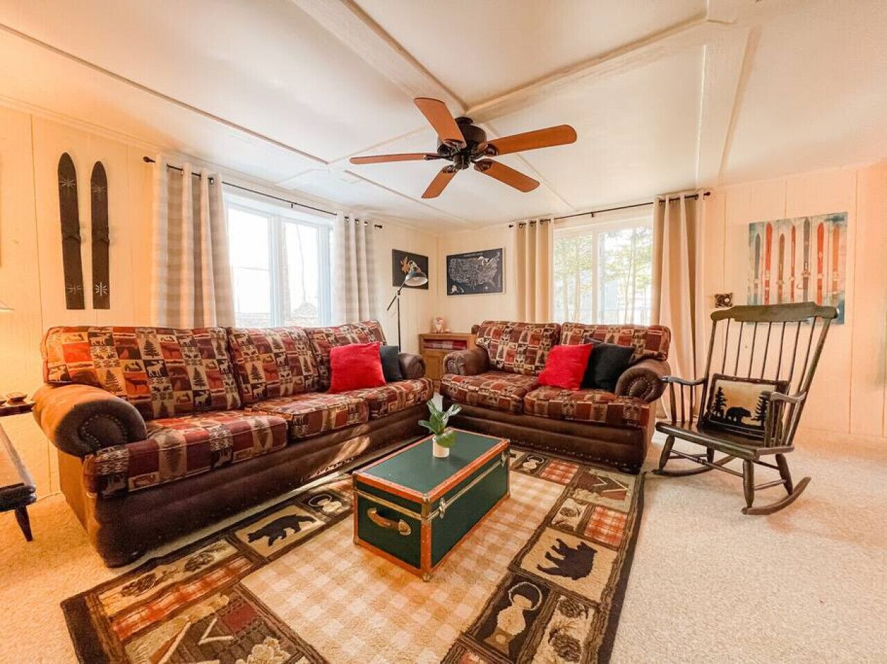 17SM · Renovated 1BR|Deck |Washer/Dryer