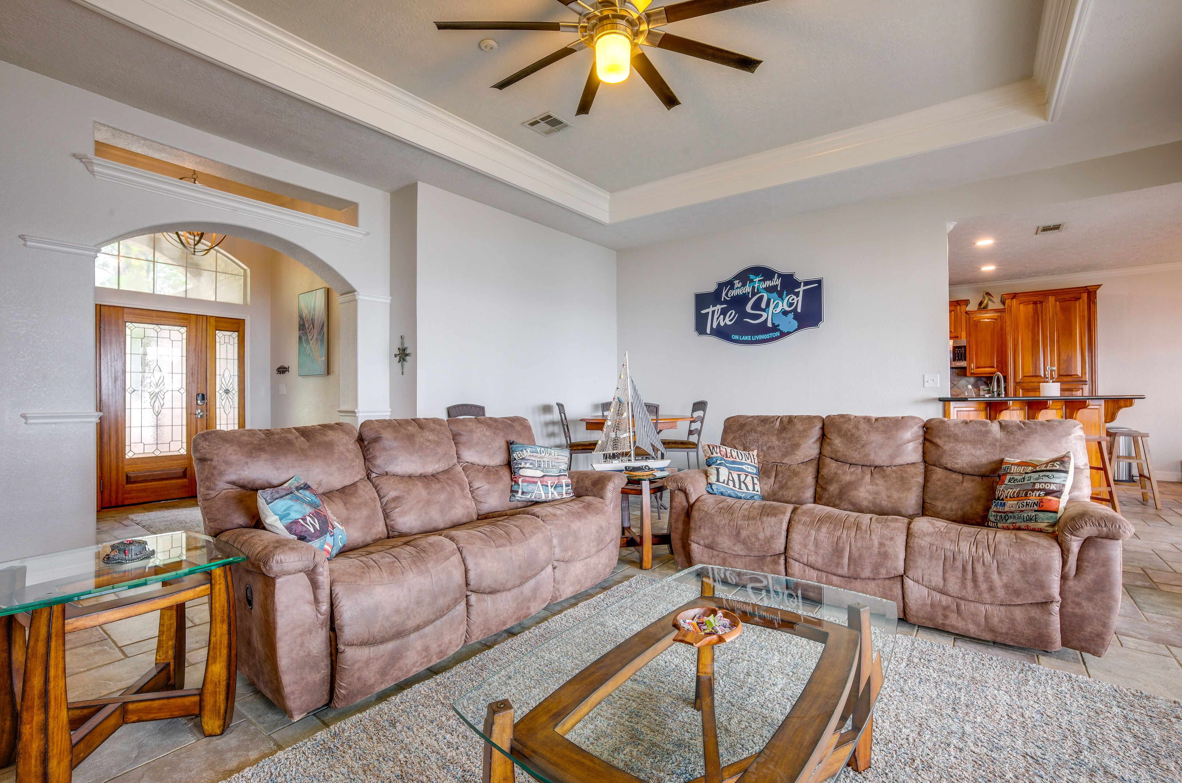 Lakefront Livingston Vacation Rental w/ Boat Dock!