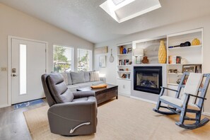TV, fireplace, DVD player, table tennis