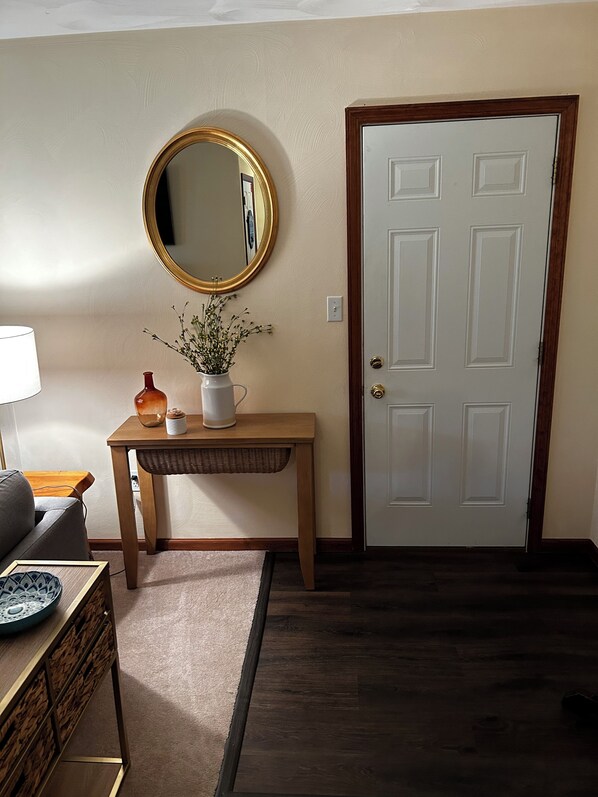 Interior - Located close to all the local attractions in a peaceful mountain setting! (Farmington)