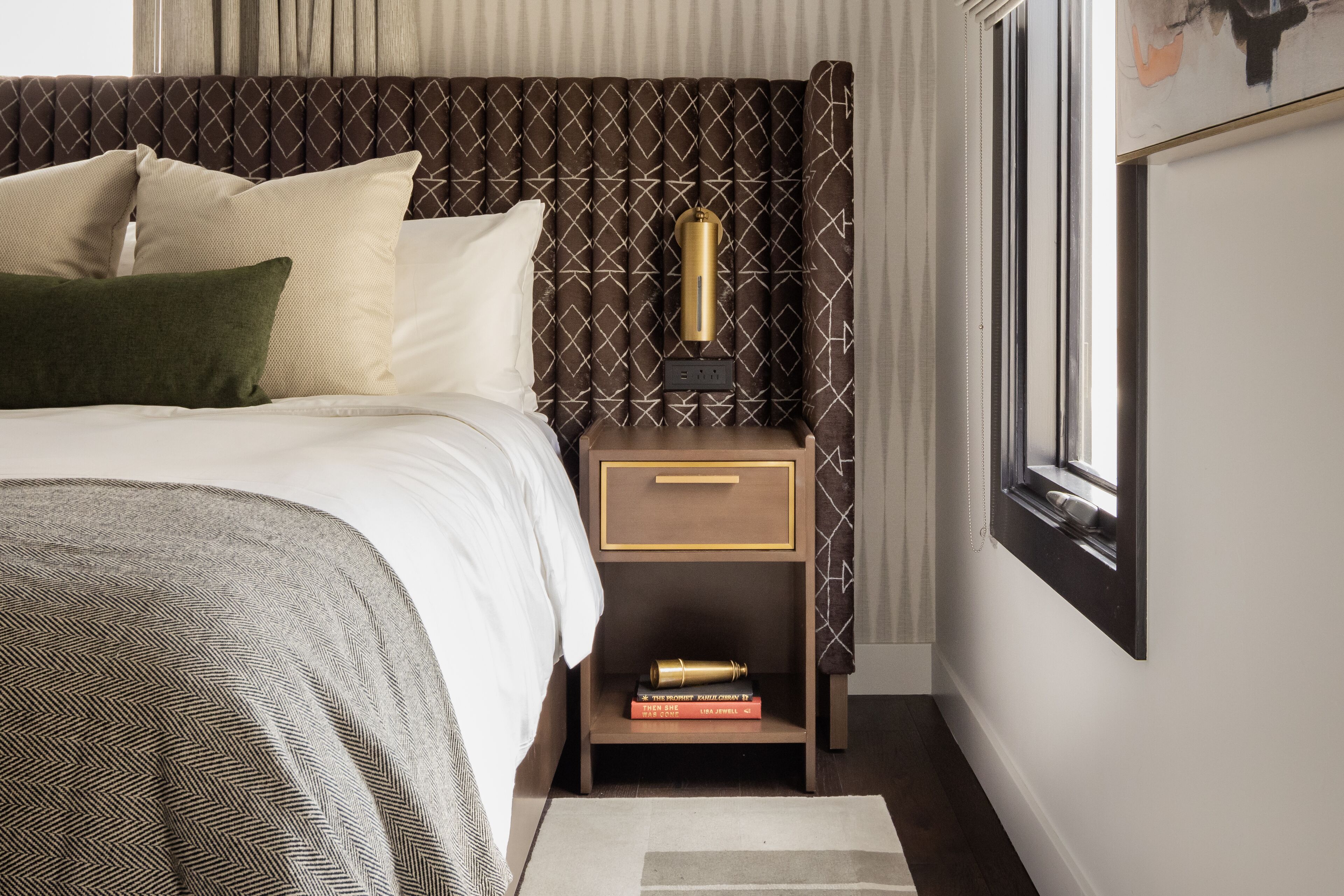 The Study | Egyptian cotton sheets, premium bedding, soundproofing, WiFi (free)