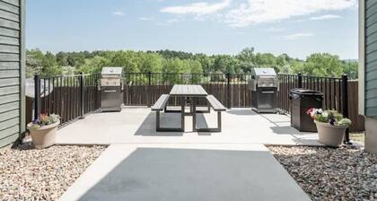 ❤Cozy in the Springs! 2 BR, Kitchen. 5 Guests!❤