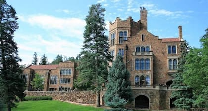 Beauty in the Springs"Entire Condo Great Location