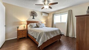 2 chambres, fer et planche à repasser, lit parapluie, Wi-Fi gratuit