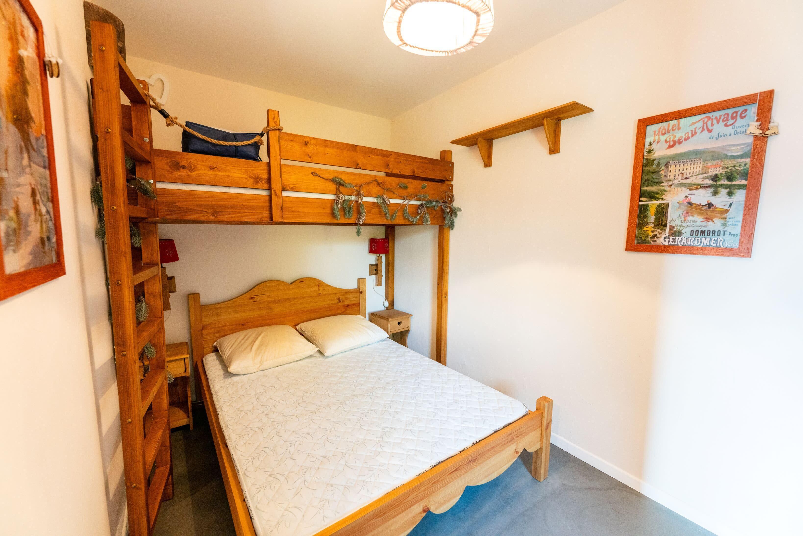 Cosy and exotic apartment - view on the lake