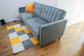 TV - Cosy Apartment in North London (London)