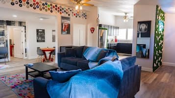 TV, fireplace, video games, table tennis