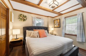 4 Schlafzimmer, Bügeleisen/Bügelbrett, kostenloses WLAN, Bettwäsche