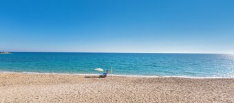 3230 Villino Dalila by BarbarHouse