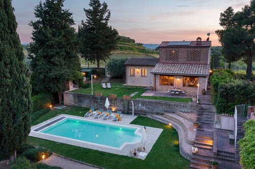 Il Fienile 4, Emma Villas