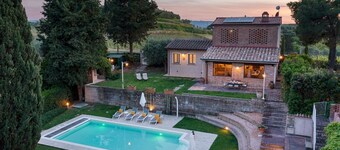 Il Fienile 4, Emma Villas