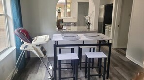 تناول الطعام