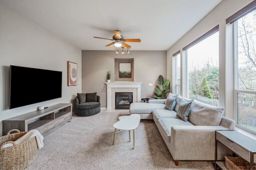 Pristine Home in a Peaceful Neighborhood