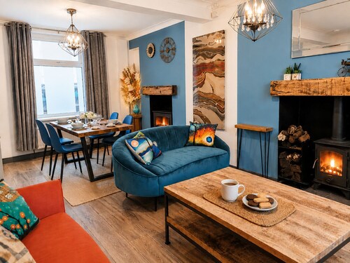 Welcome to Afan Forest Retreat by Happy Days Stays. Forest trails from the door, scenic cycle routes to Aberavon Beach, secure bike storage and a great pub nearby. Perfect for walkers, cyclists, dog owners and relaxing South Wales escapes.