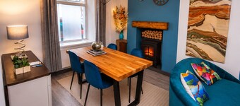 Cosy forest retreat with trails from the door, scenic cycle routes to Aberavon Beach, secure bike storage, log burner and a great pub just a short walk away. Perfect for walkers, cyclists, dog lovers and relaxing South Wales escapes.