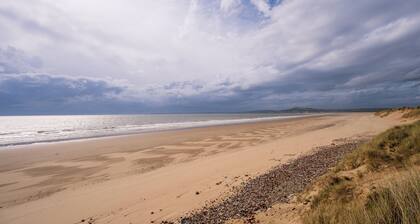 Set on the edge of Afan Forest with miles of trails and woodland walks from the door. After a day outdoors, store bikes safely in the private garden shed with CCTV coverage for added peace of mind. Practical, secure and ready for adventure.