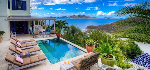 A private retreat just a short drive from beautiful beaches