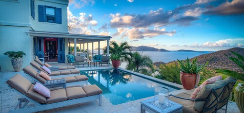 A private retreat just a short drive from beautiful beaches